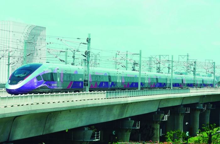 中國(guó)中車馳騁“數(shù)智轉(zhuǎn)型”賽道， 盡顯大國(guó)重器的硬核實(shí)力！